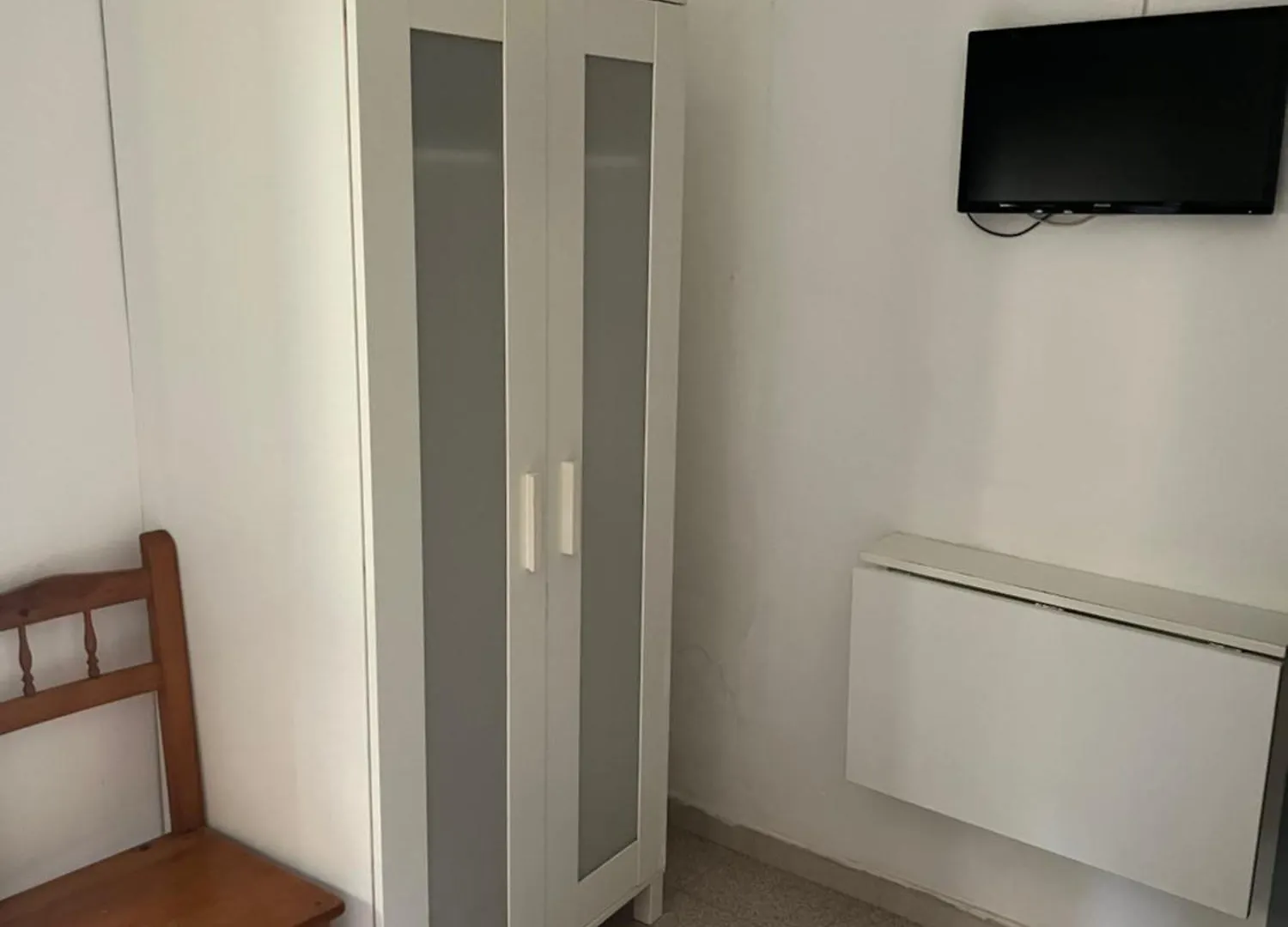 Hostal La Masia Manresa 0*,