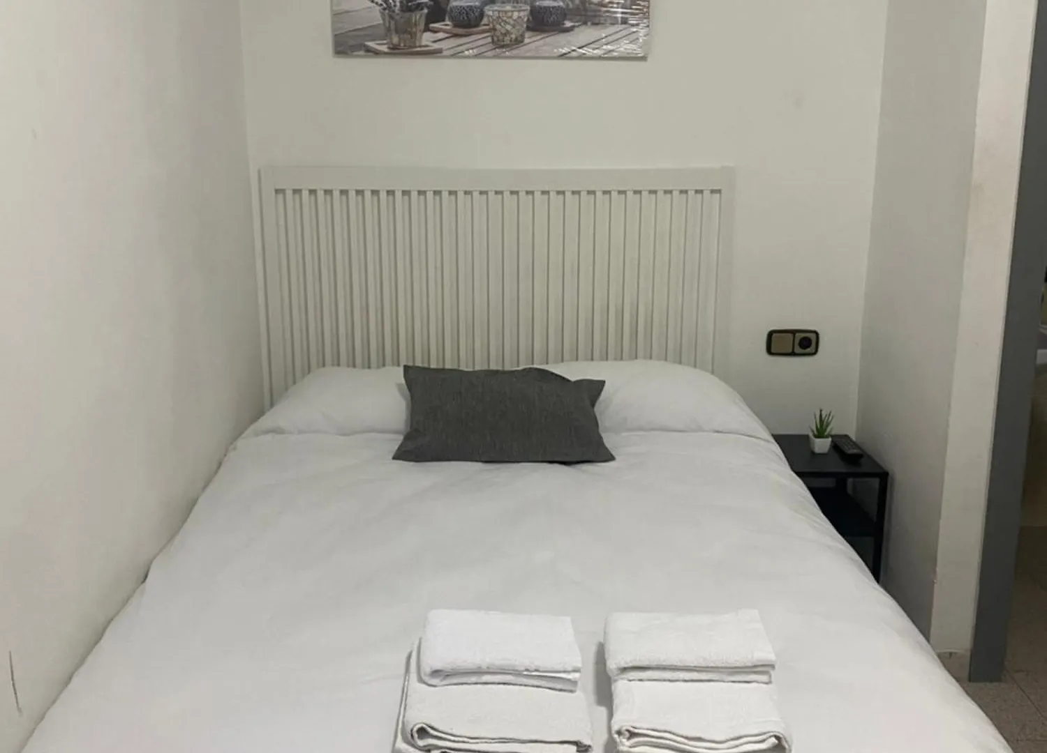 Hostal La Masia Manresa 0*,  Spain